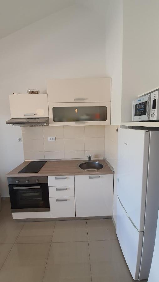 Apartments With Sea View Stomorska Bagian luar foto