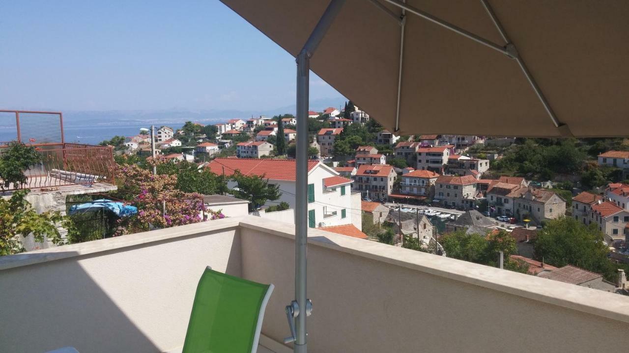 Apartments With Sea View Stomorska Bagian luar foto